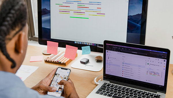 Multitarea: una estrategia poco eficaz y muy costosa para la mente